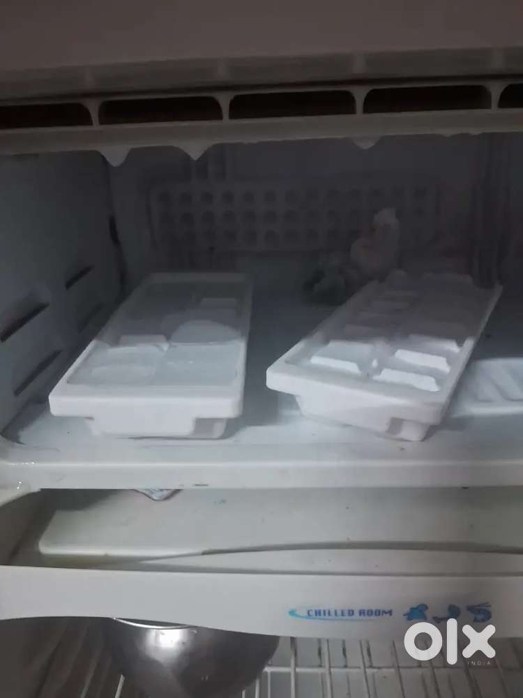 Fridge new condition