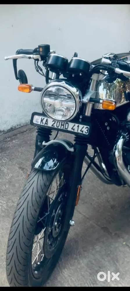 Fully mint condition, no problems. Less driven