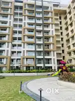 3 BHK Ready to move flat for sale with luxury amenities