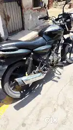 new condition like bike self start hai 5 gear hai