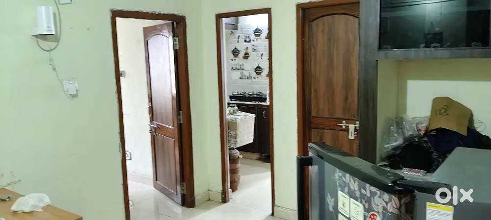 Male room mate needed for 1 room in 2BHK Flat