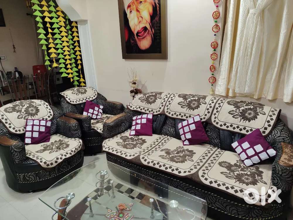 Bkack Sofa with sofa cover