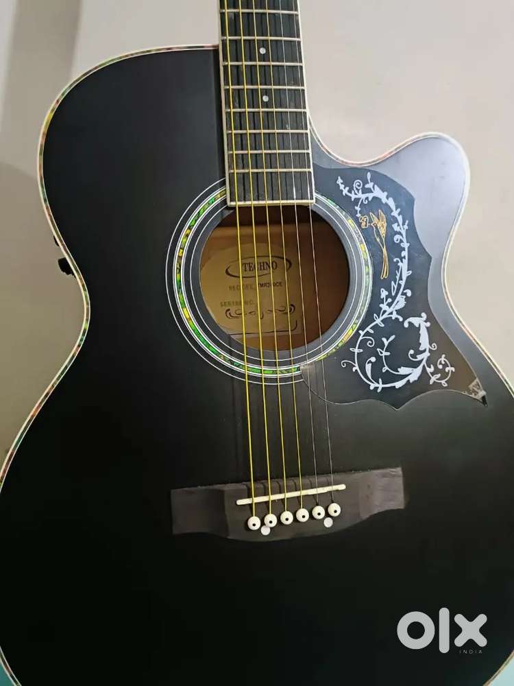 2 guitar with good condition
