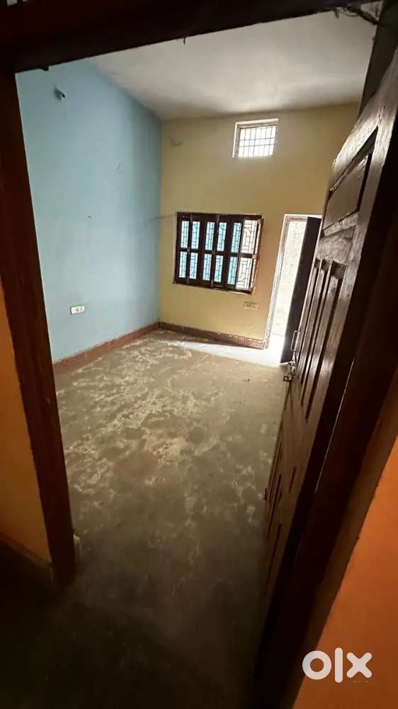 2 room with kitchen and hall available for rent