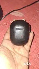Earphone boats