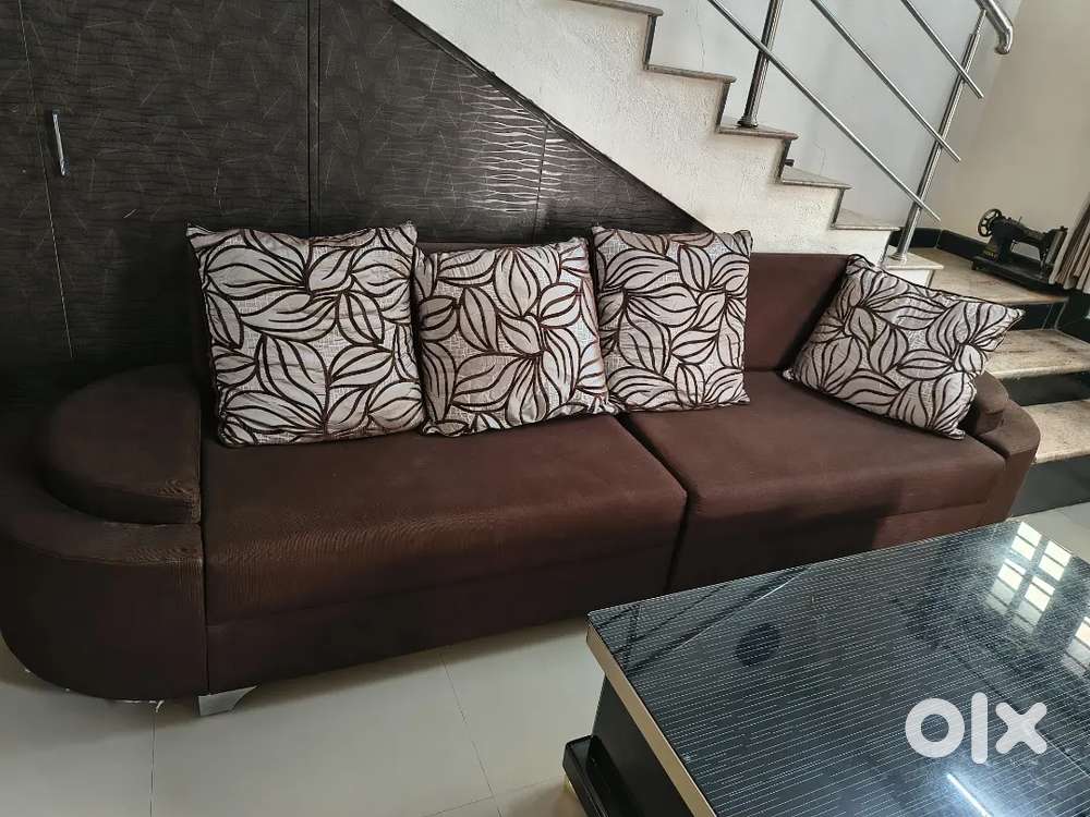 3+2 sofa 2 nos