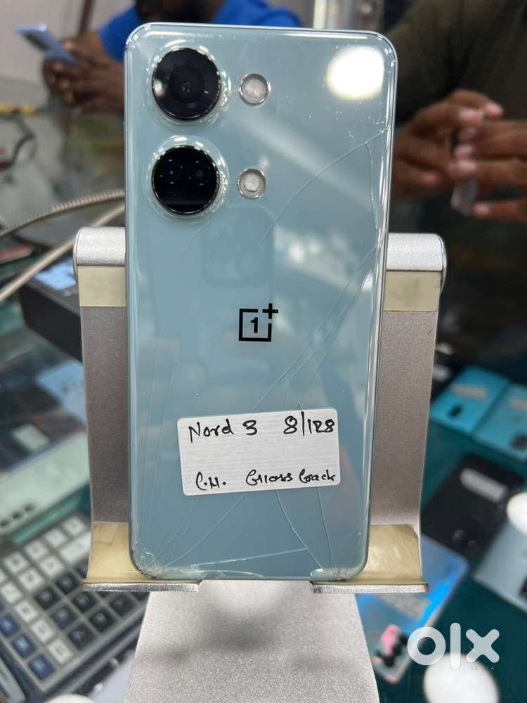 I phone nord 3 8/128 gb (jain mobile) glass crack