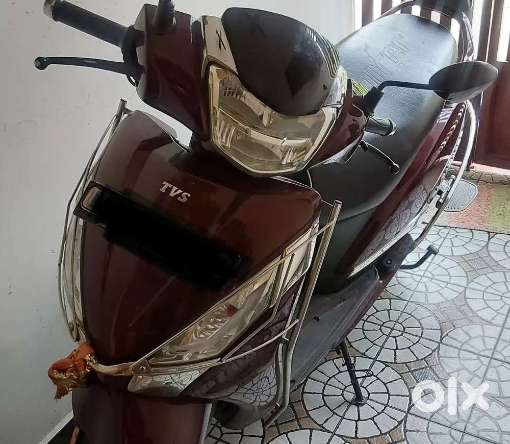 Jupiter 125 digital display screen (maroon color)