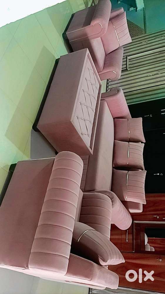 New best quality 3+1+1 sofa set with centre table get at factory price