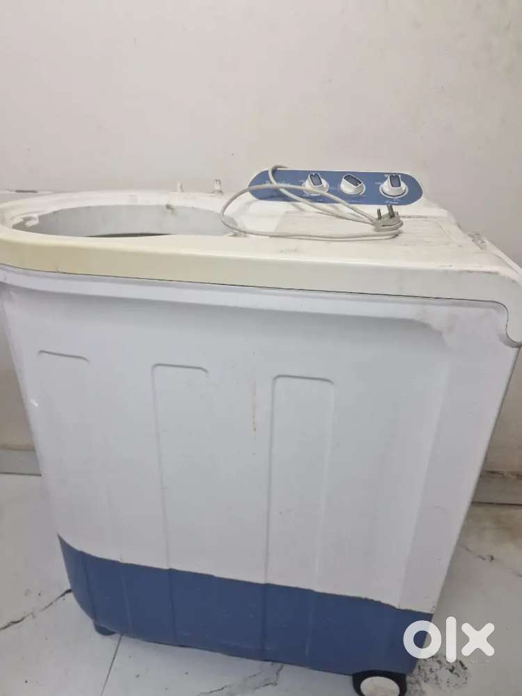 Whirlpool semi automatic
