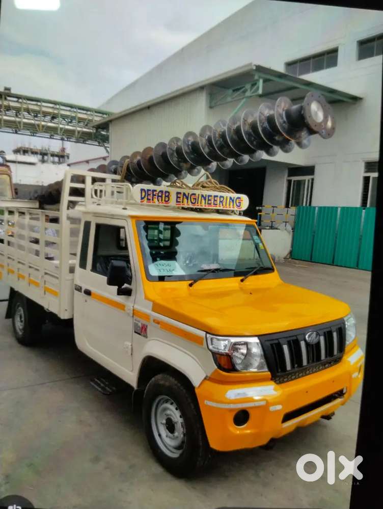 Mahindra pick up Driver