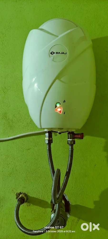 Bajaj 3L Instant Geyser – Good Condition  Only 2 Years Old  ₹2000