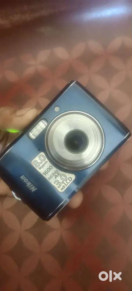 Nikon Coolpix L18 8MP Digital Camera