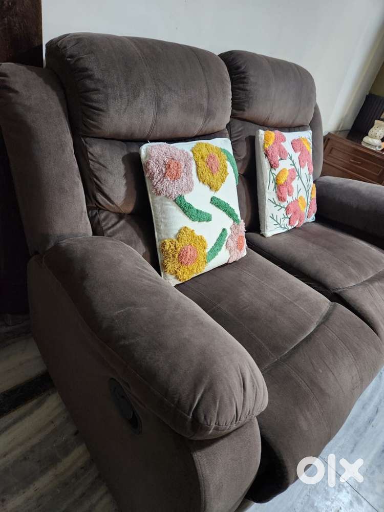 Two seater recliner