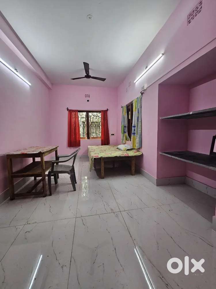 Property in behala parnasree