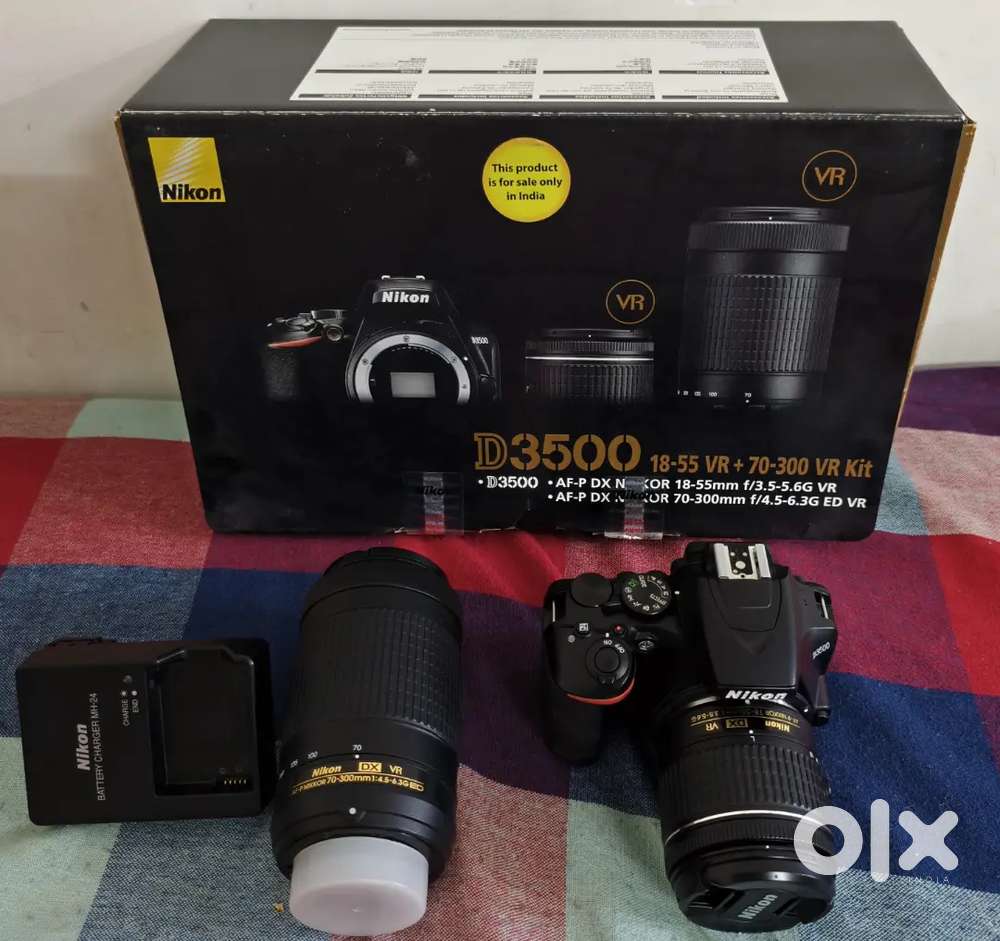 Nikon D3500 DSLR CAMERA DOUBLE LENS - NEW CONDITION CANERA