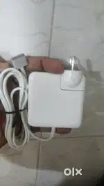 Macbook chargers original in a very good condition
