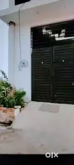 Pura bna hua h registeri owner ke naam h