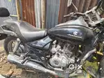 Avenger 220cc, black color
