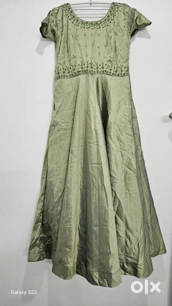Elegant Olive Green Gown with Subtle Stone Work - Size L.