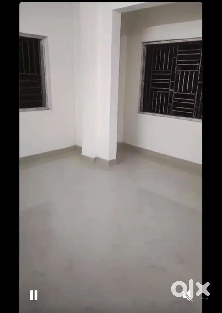 1 BHK unfurnished room at patuli. 2 min walking from EM Bypass.
