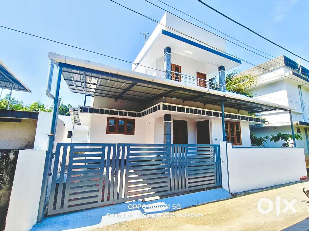 ALUVA, PANAIKULAM 
NEWLY HOUSE, LAKH  42
SQRFEET 1000
PLOTT AREA 3.100