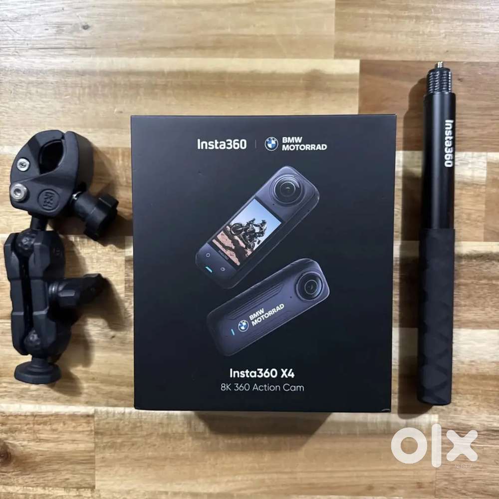 Insta360 X4 BMW Motorrad Edition Bundle Camera + Motorcycle Clamp +