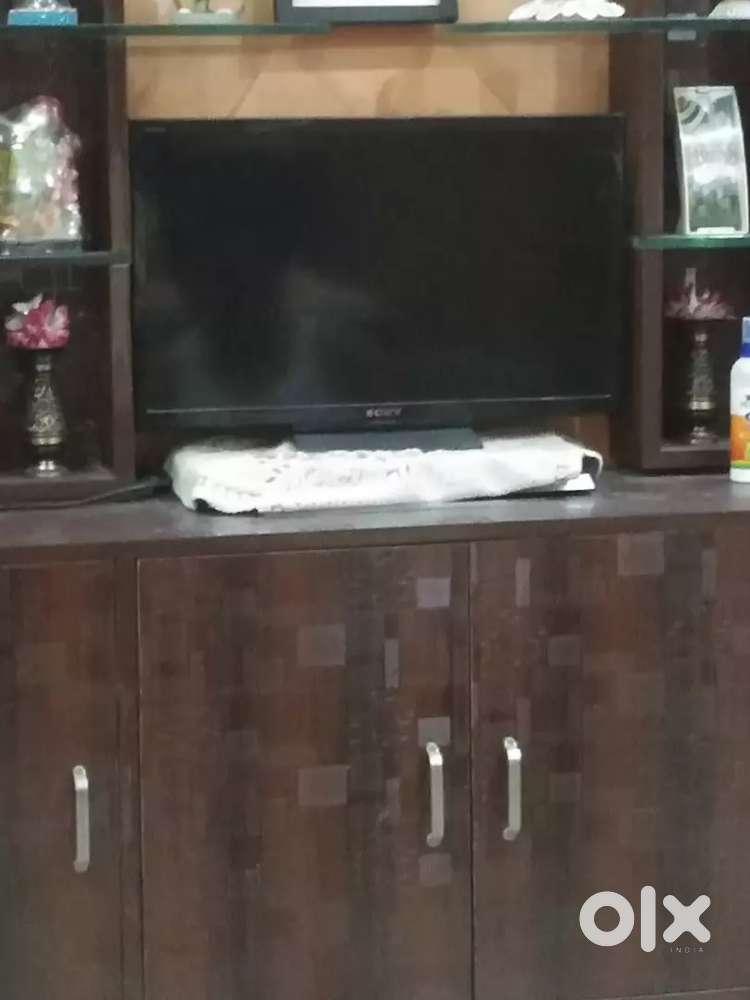 22 inches Sony TV