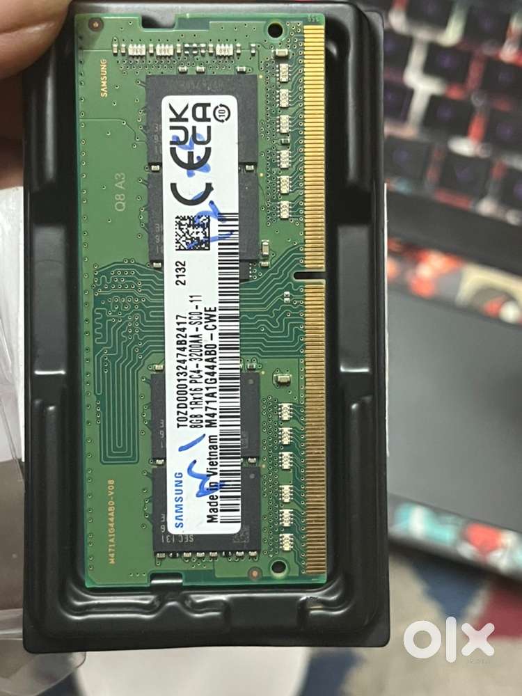 Samsung 8GB DDR4 Laptop RAM + WD 256GB NVMe SSD (Excellent Condition)