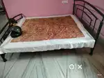 6*7 wrought iron bed fully working condition