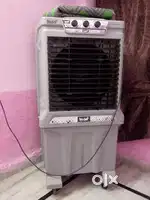 Cooler bike h 7500 m abhi sirf 2 mhine huey h urgent bechena h