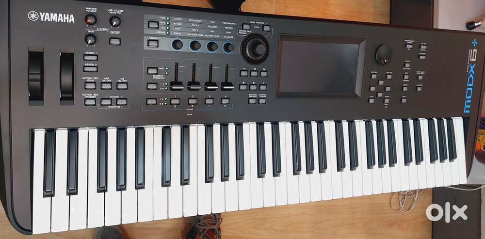 Yamaha Modx 6 plus