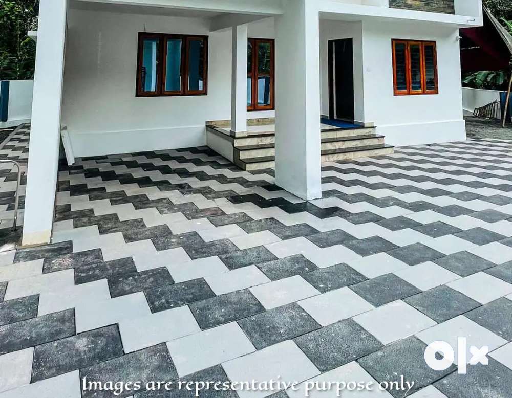 ULTRA PREMIUM - 10 Cent - 5BHK House / Villa For Sale in Thrissur Town