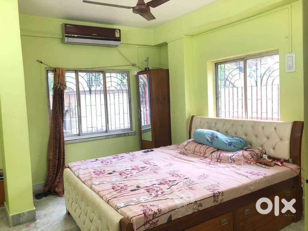 Urgent sale Fakir ghosh lane 2 min from Dunlop