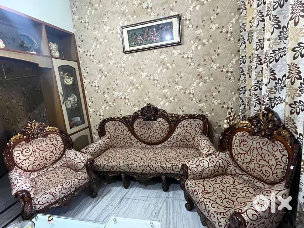 Sofa five seater in very good condition
