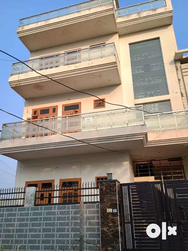 House no 225 for rent sector 23 2nd floor