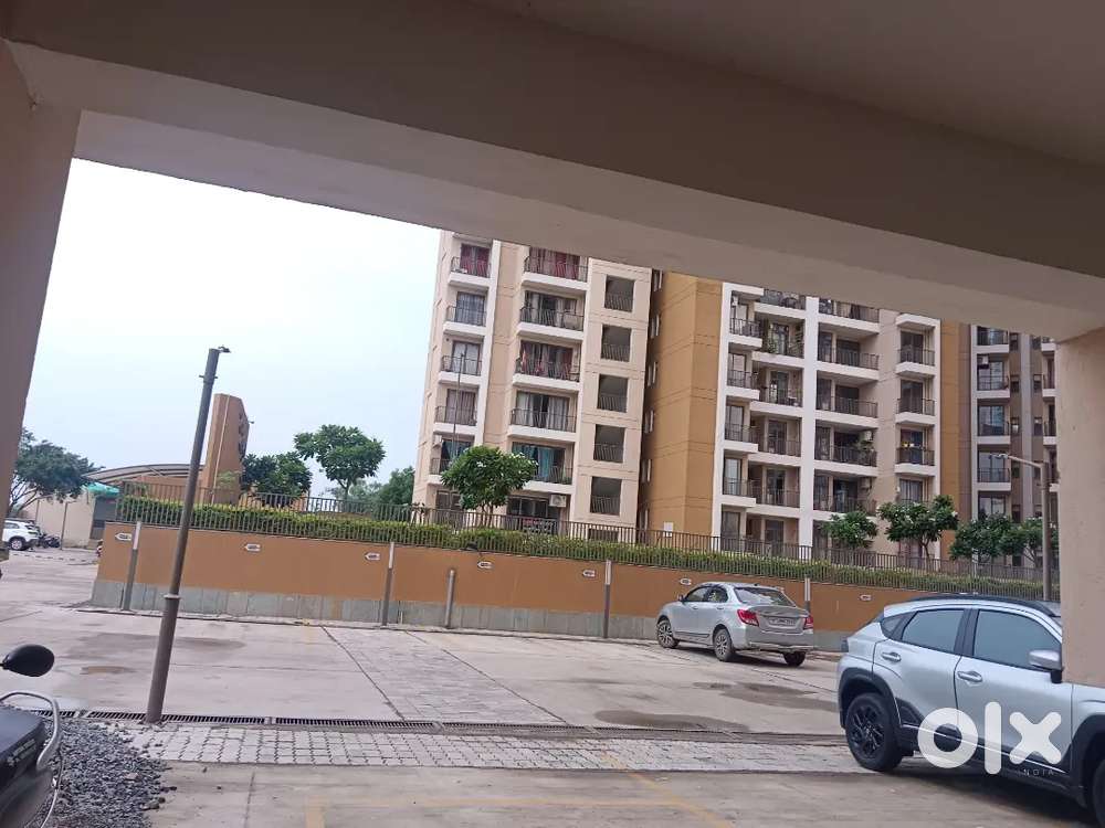 Kiara recidency 2bhk semi furnished flat available