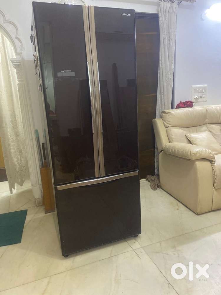 Hitachi’s Double door fridge