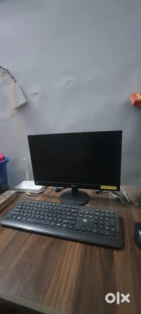 i5 computer and wireless keyboard and mouse and good condition