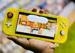 Nintendo switch lite (yellow)