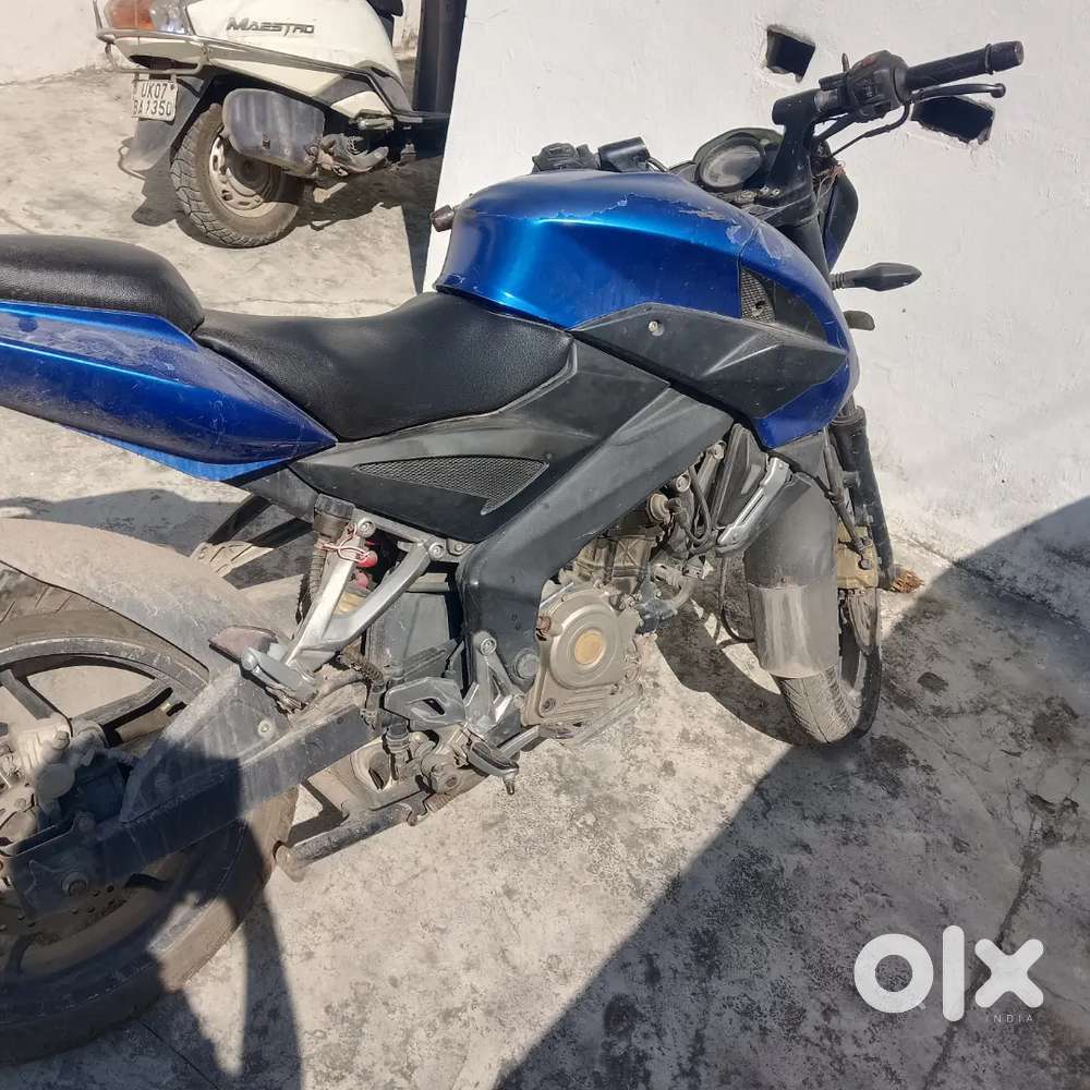 Pulsar ns 200 model 2014