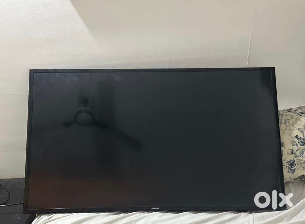 Samsung 48inch smart Tv