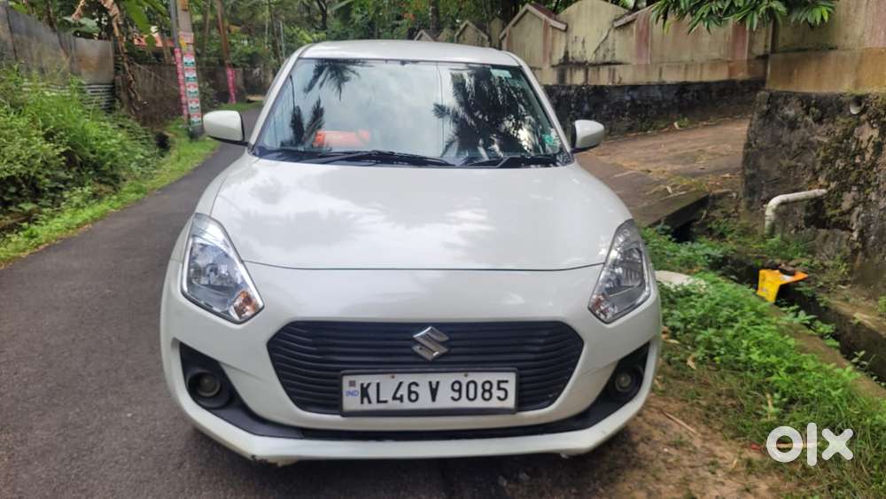 Maruti Suzuki Swift LXI Option, 2020, Petrol