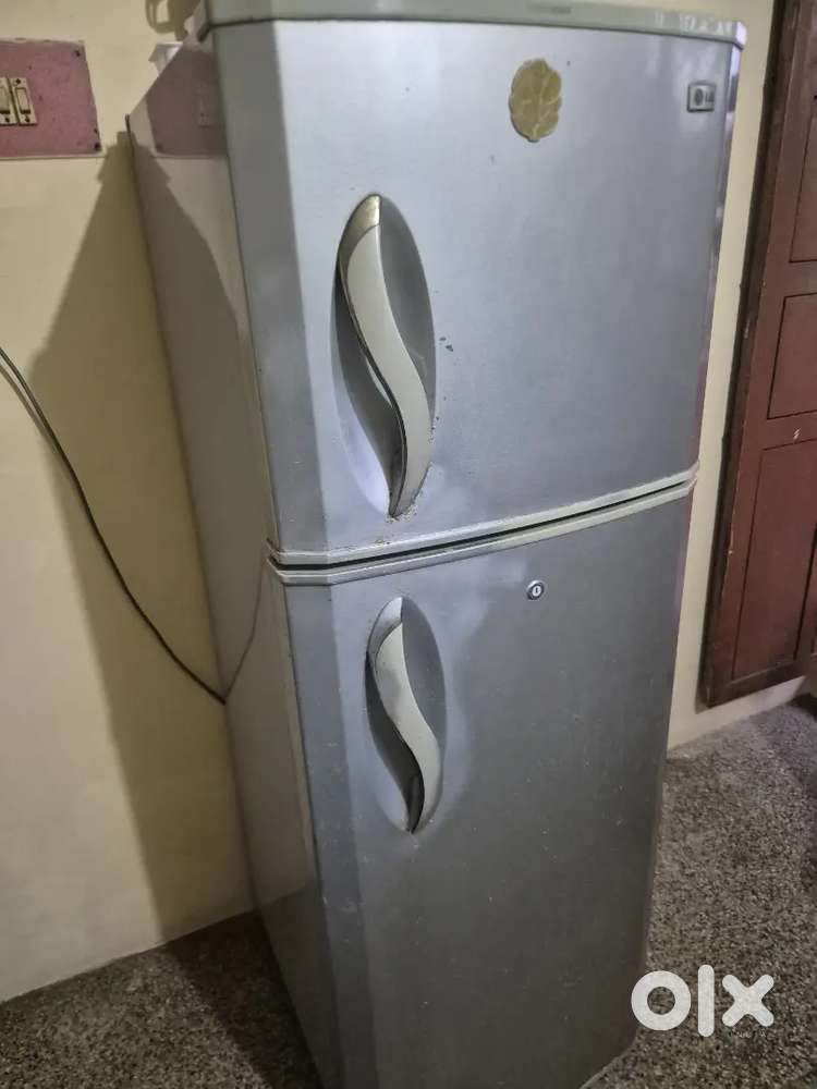 Double door fridge