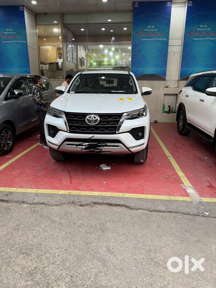 Toyota Fortuner 2025 Diesel 11000 Km Driven