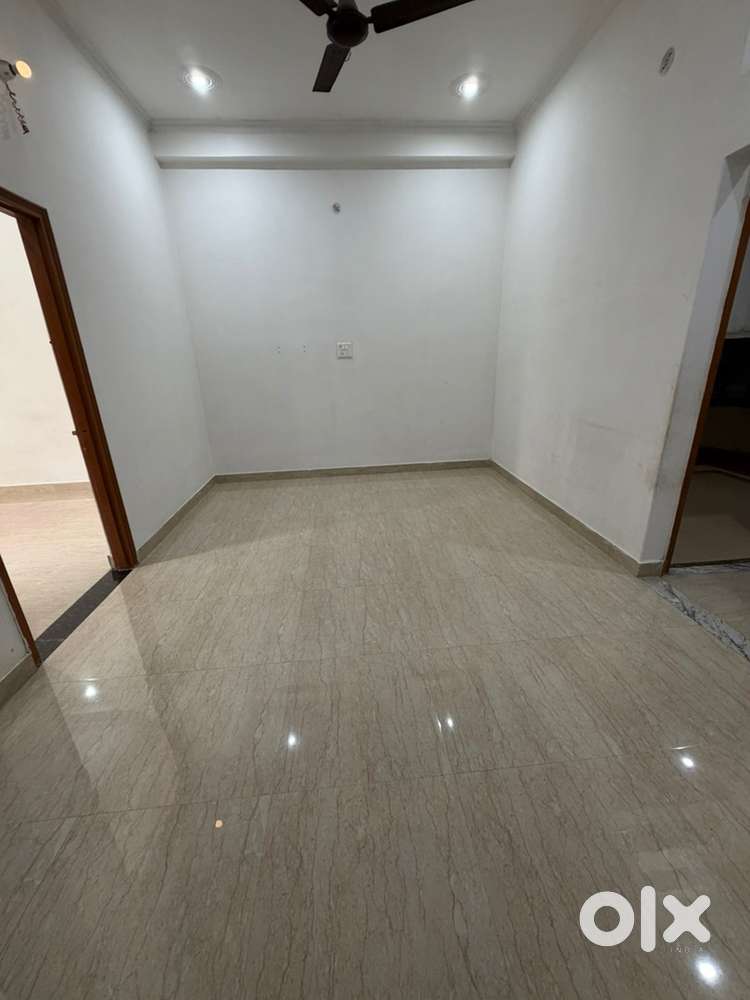 2 1 bhk flat in susuwahi , kaushalpuri colony