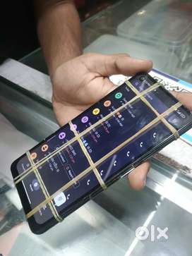 Google pixel 6a 1 years old