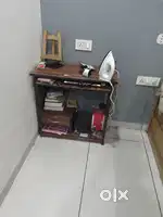 Computer table