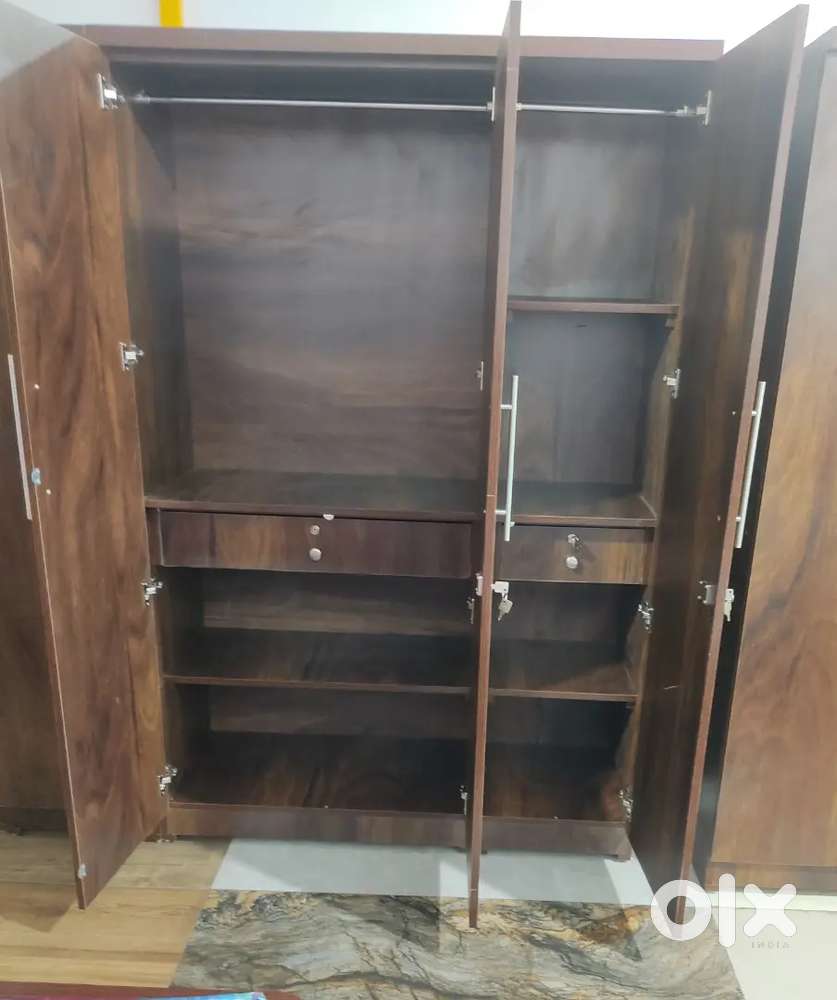 3 Door wardrobe Brand New natural Jungle finish