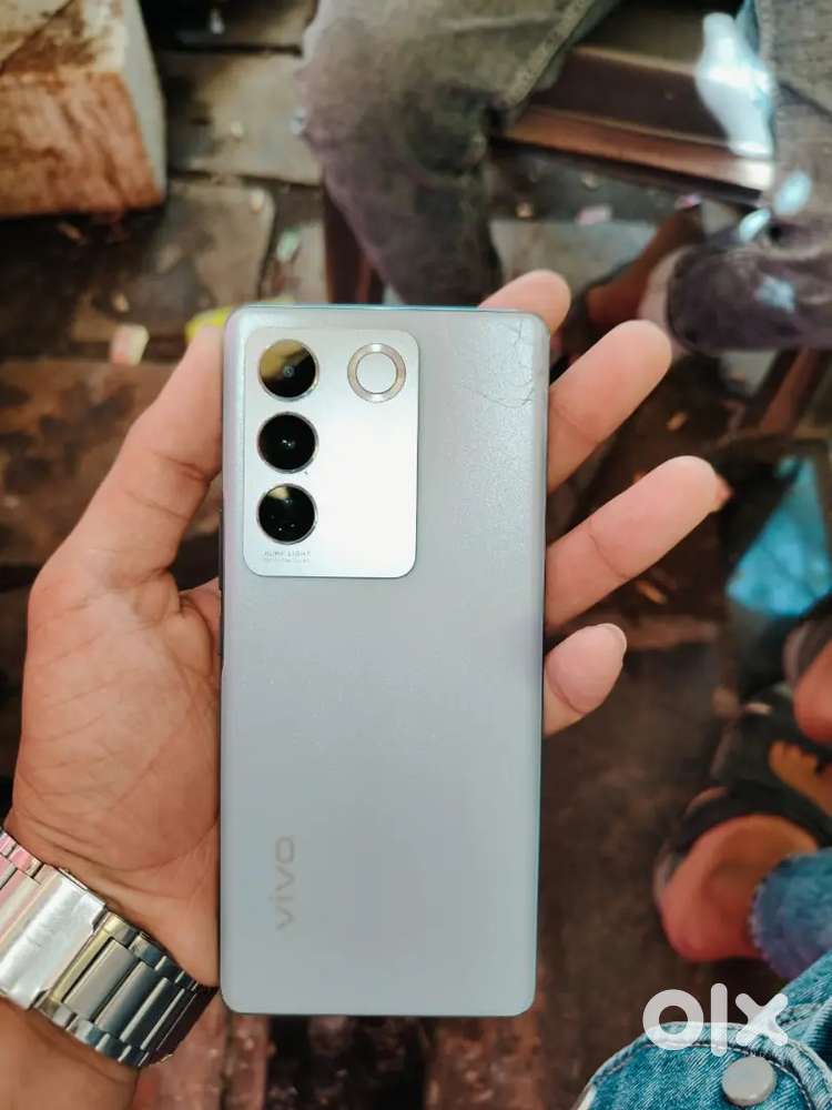 Vivo v27 8+128 Good condition